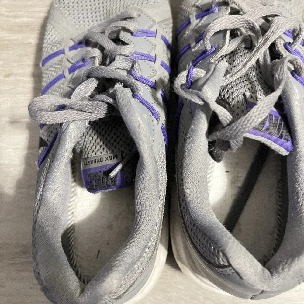 Nike Flex 2015 Run Womens 8.5 Gray Purple Running Shoes Lightweight Trainer
